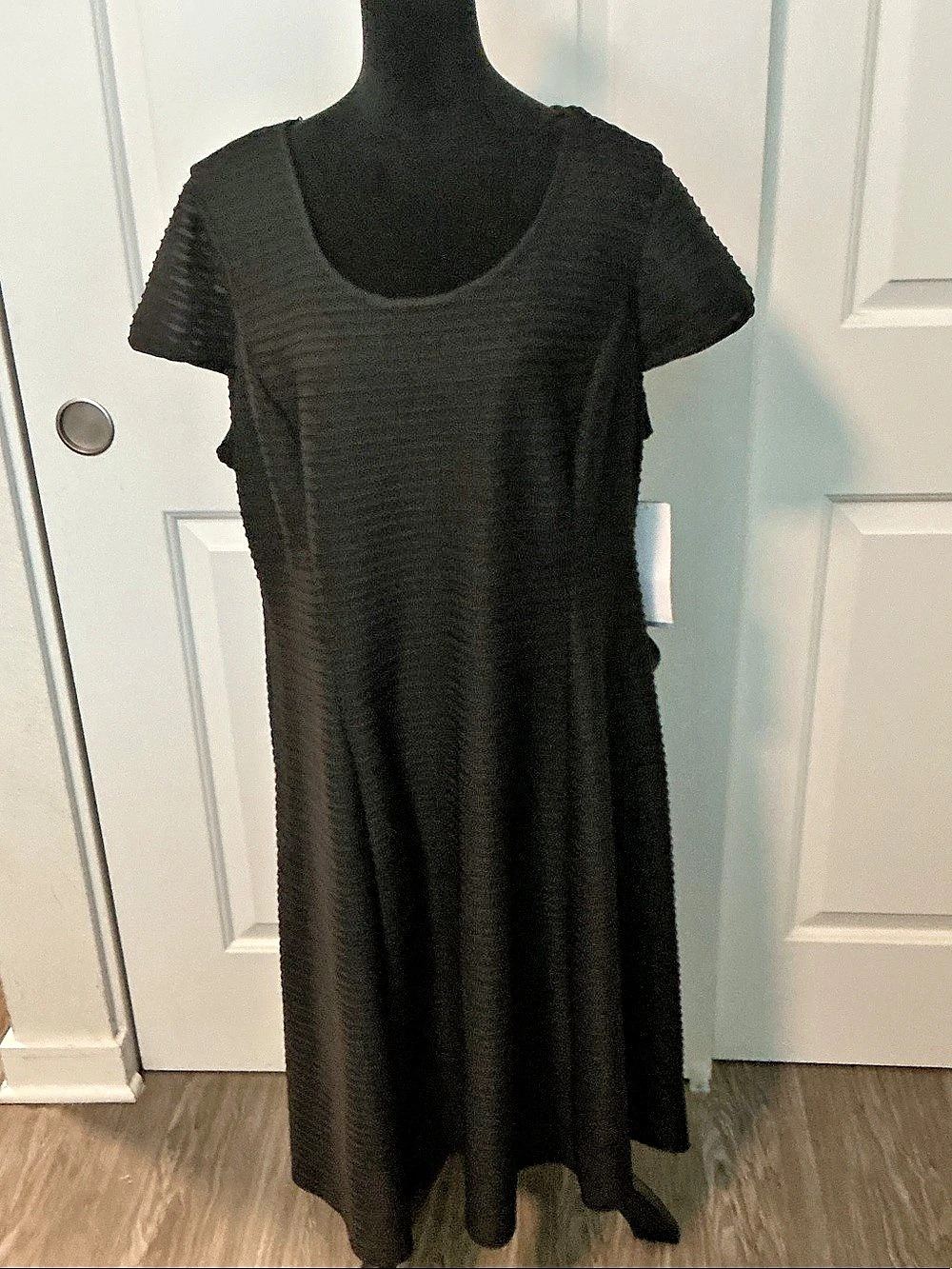 London Times Black Midi Dress Size 18W NWT